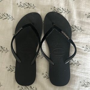 Women’s Havaianas sandals